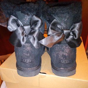 UGG Bailey bow Glimmer